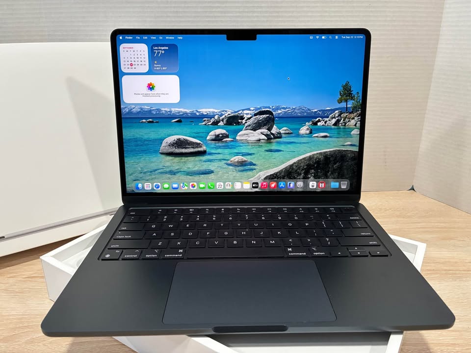 The laptop people kept asking about